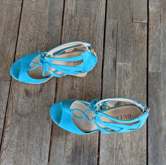 Guess Turquoise Platform Heels, Size 8M - Picture 2 of 7